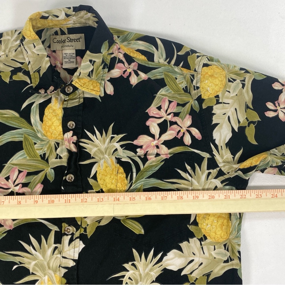 Cooke Street Honolulu Men's M Short Sleeve Hawaiian Shirt Black Yellow Hibiscus - Picture 8 of 16